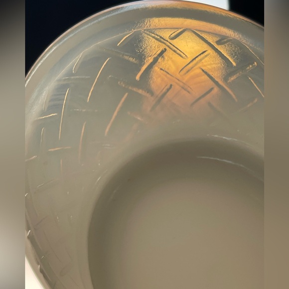 Vintage opalescent milk glass Hen on nest 2 piece possible Westmoreland 4.25” - Picture 10 of 10